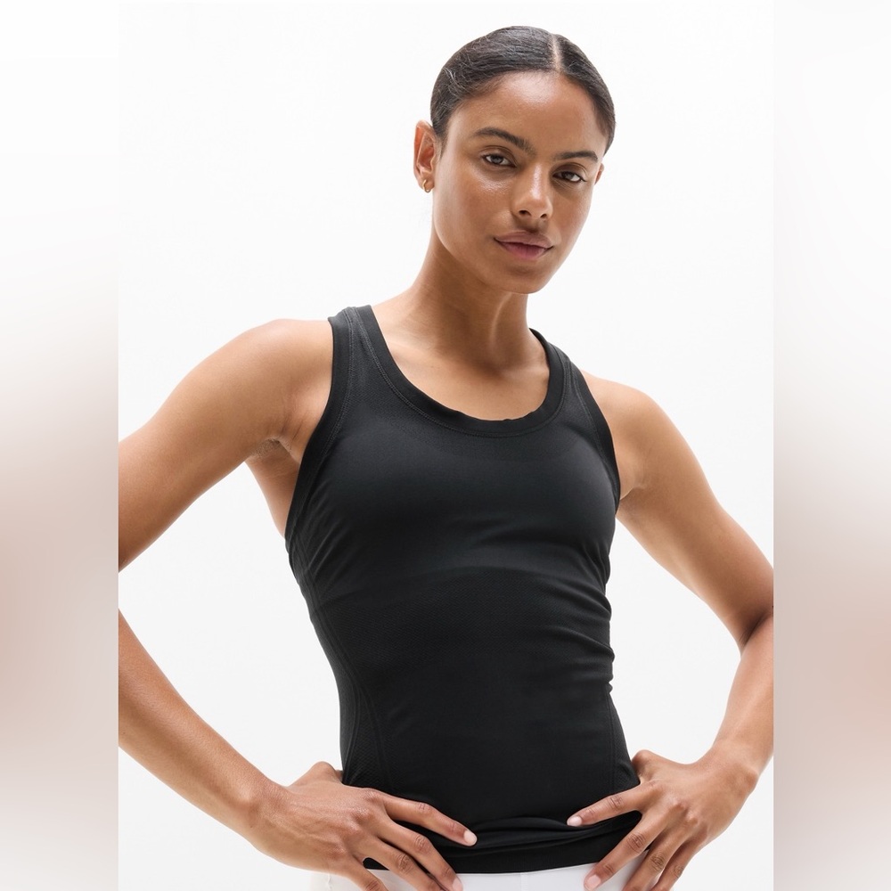 Athleta Momentum Seamless Tank in black, size Small — NWOT